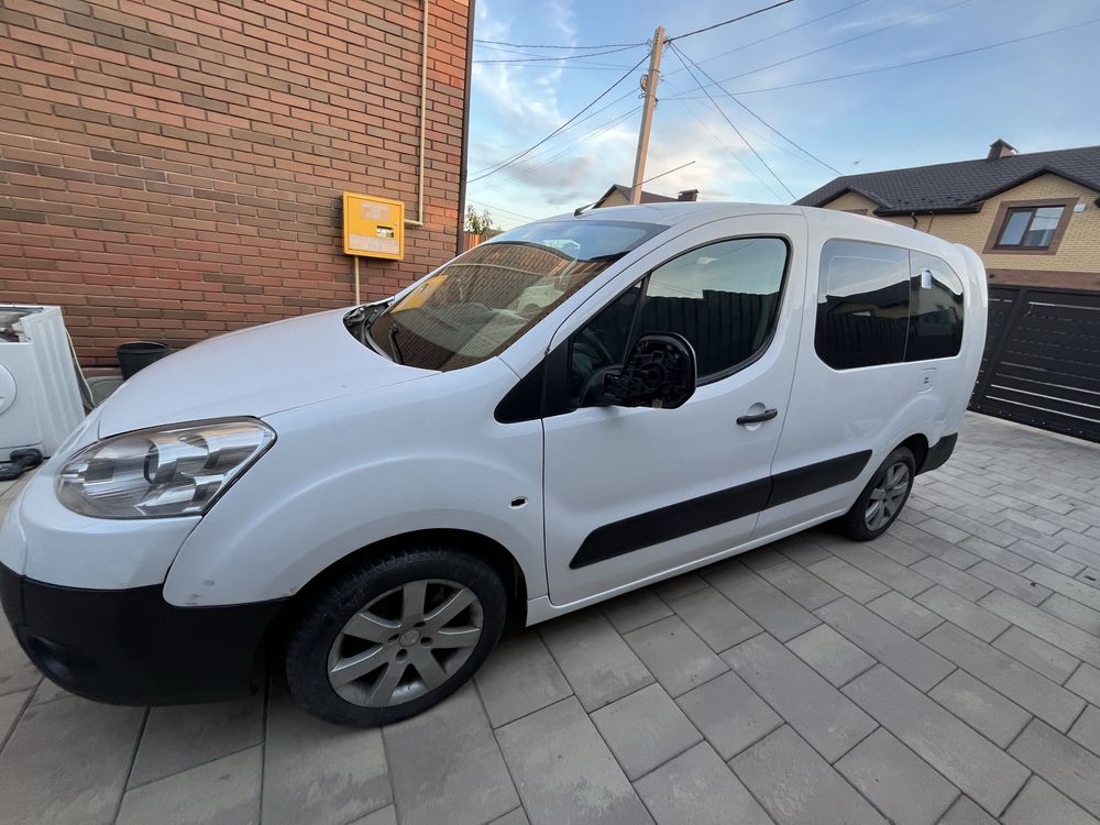 Peugeot Partner Maxi 2010 1.6 дизель