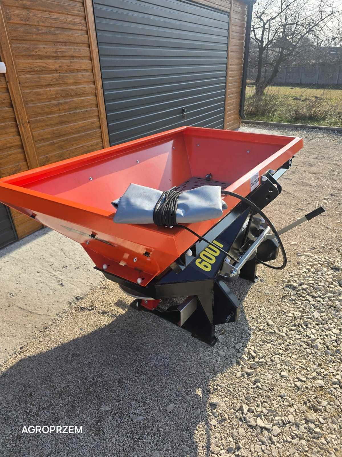 Rozsiewacze dwutarczowe poj. 400 do 1700l