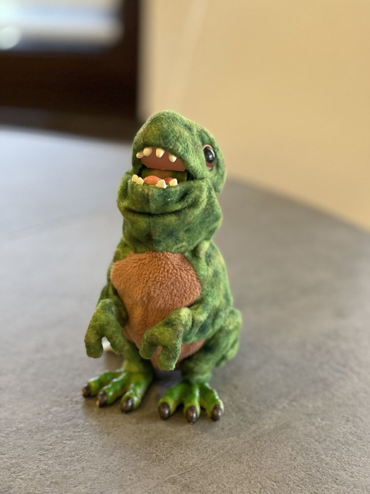 Хазбро hasbro інтерактивна іграшка динозавр