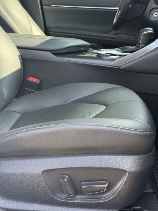 Toyota Camry 2021 elegance офіційна ціла на гарантії