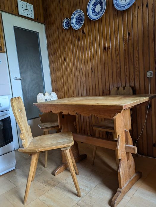 Zestaw cepelia 4 krzesla i stol