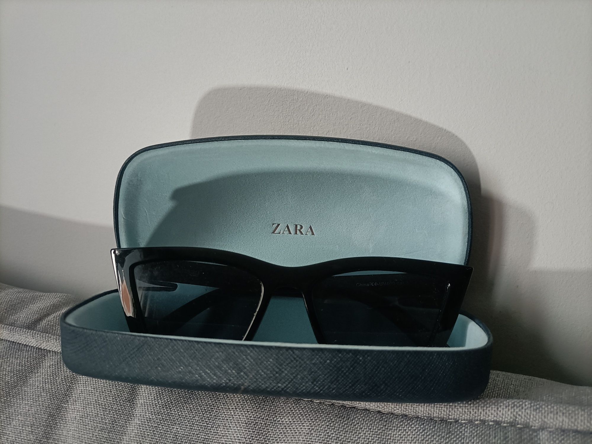 Nowe etui futerał na okulary ZARA (kolor granatowy)