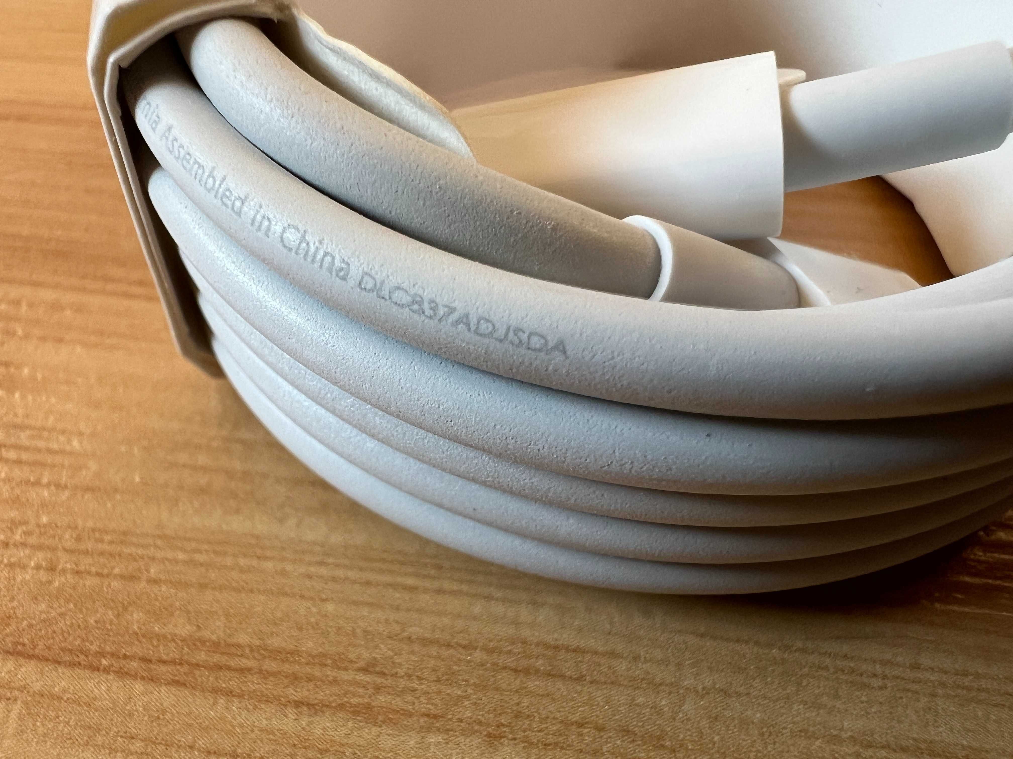 Оригінальний кабель Apple USB-C Cable 2m MLL82 MacBook A1739, опт