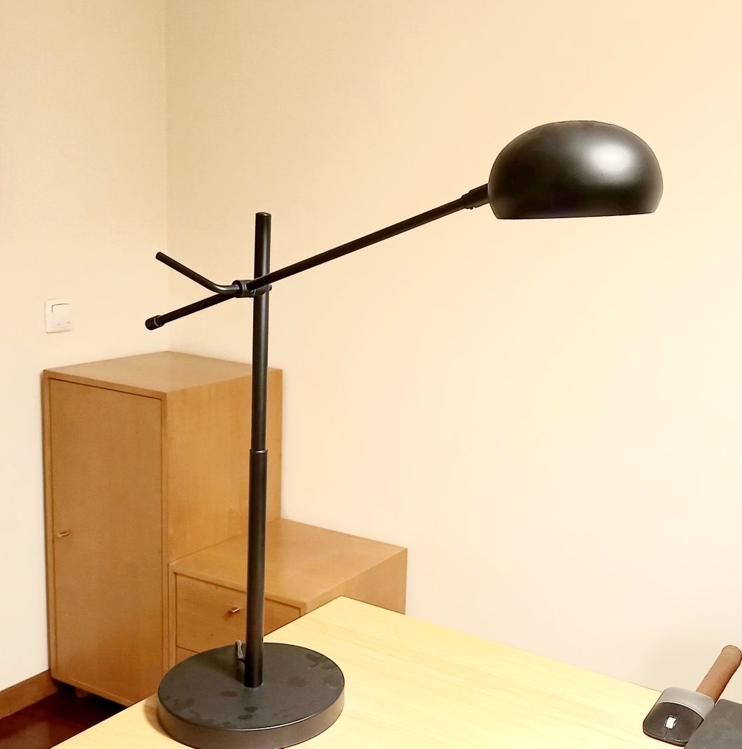 Candeeiro de Secretária / Mesa  nova