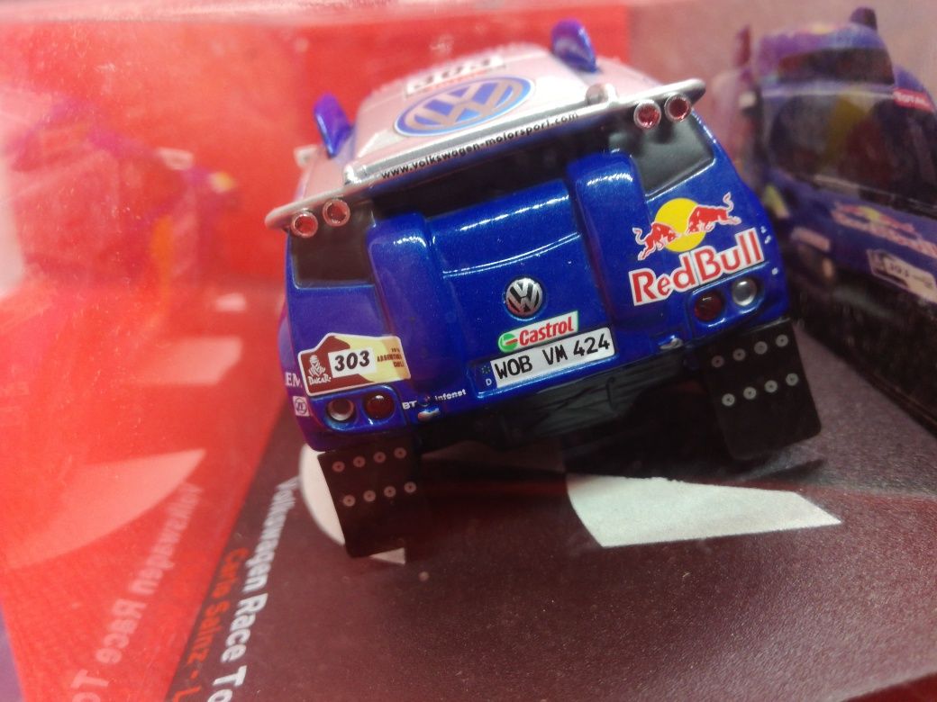 N.53 Miniaturas 1/43 VW Touareg Carlos Sainz como  Dakar