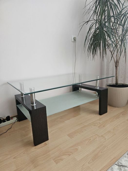 Скляний,  журнальний столик