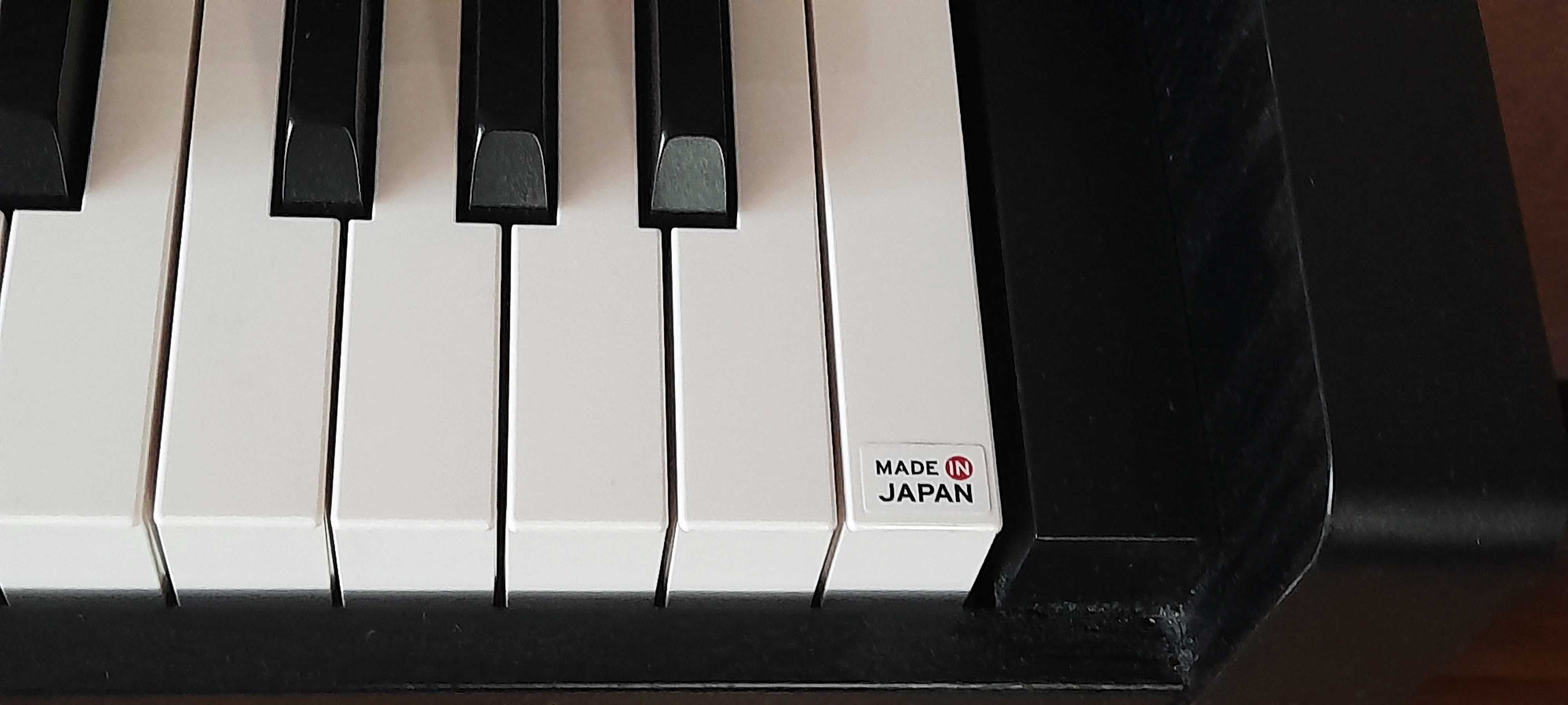 Цифрове фортепіано KORG LP-380