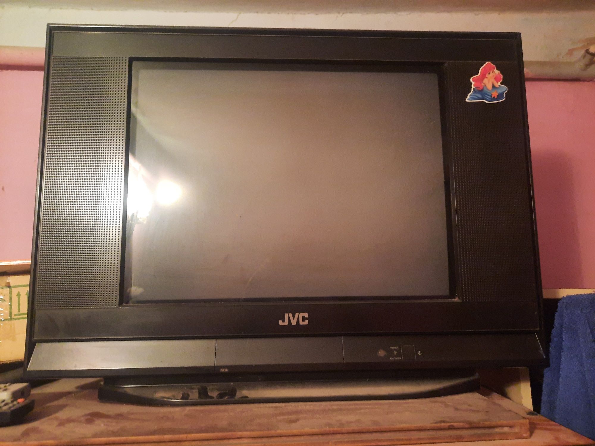 Телевизор JVC AV 2101 QBE