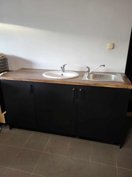 Szafka z umywalką i zlewem