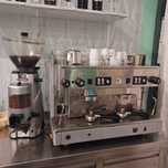 Máquina cafe e moinho