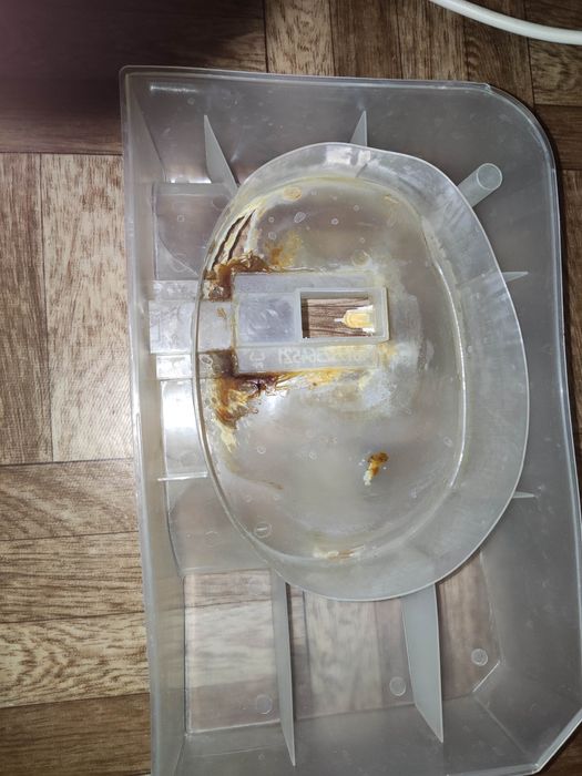 Продам б/у No frost холодильник Whirlpool