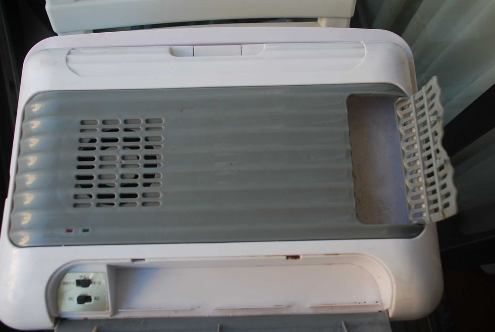 Caixa Fefrigeradora Termoeléctrica