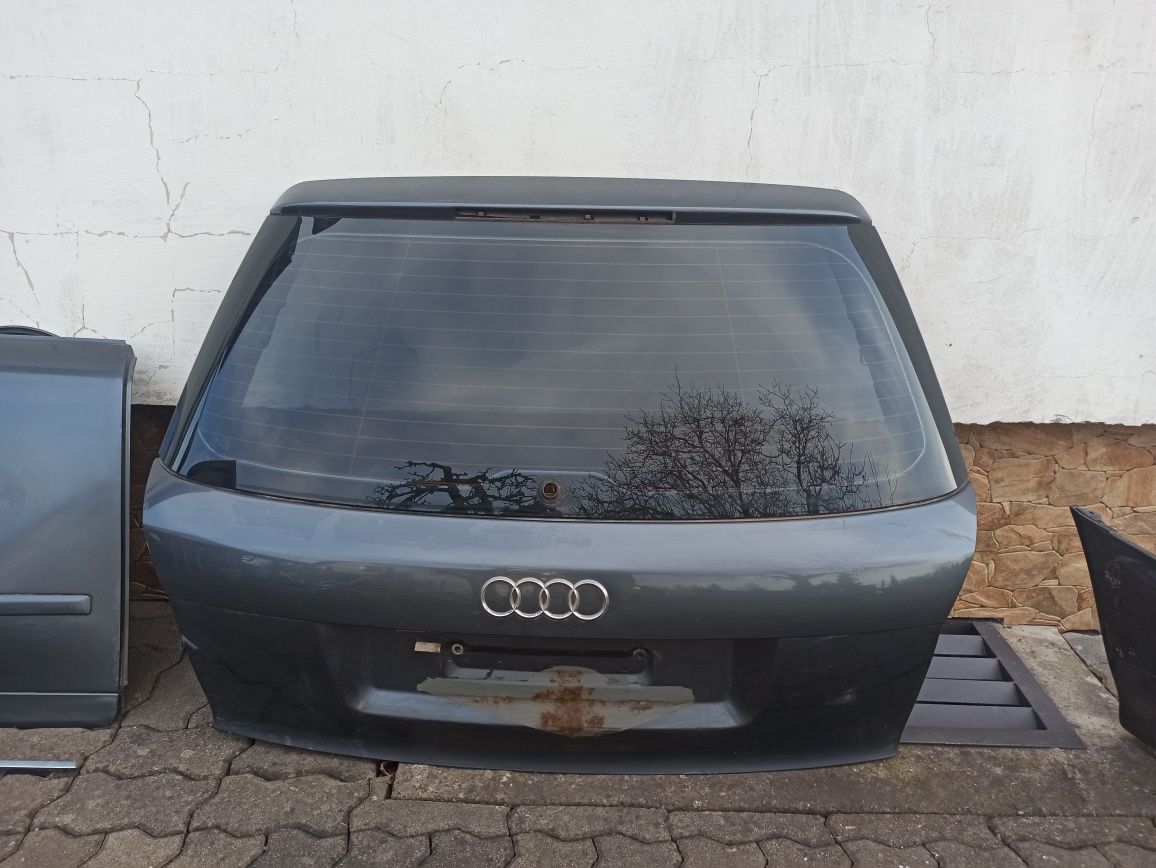 Klapa bagażnika drzwi prawe przednie  Audi a4 b6