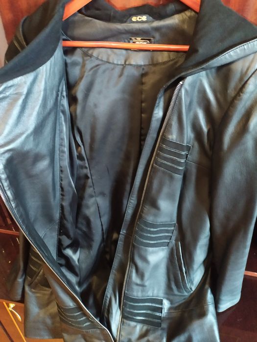 Жіноча шкіряна куртка 57 розмір . Женская кожаная куртка 57 размер