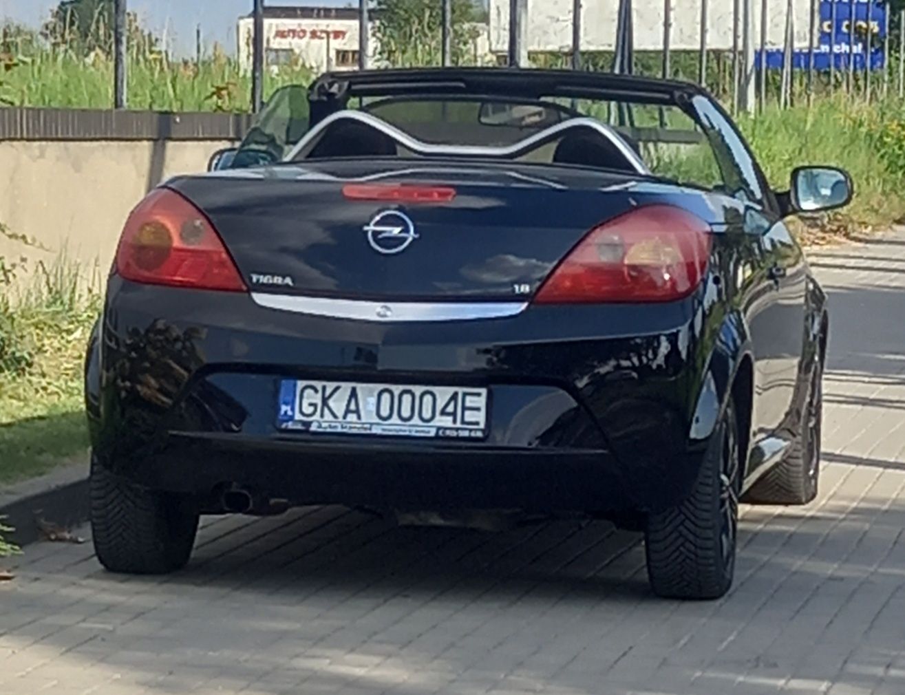 Kabriolet opel tigra 1.8