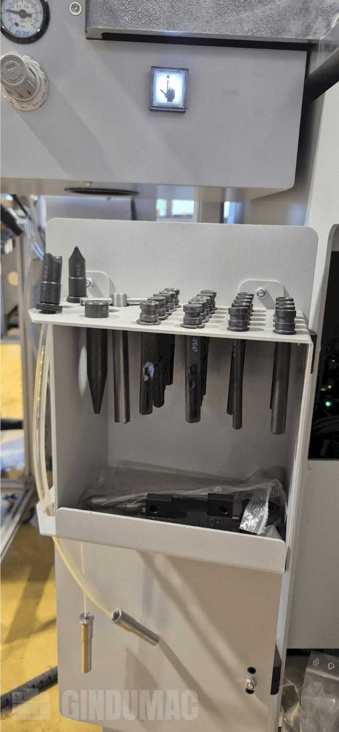 Schleuniger CrimpCenter 64 - automatyczna linia do kabli 2022