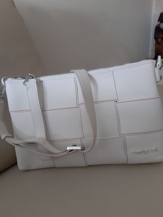 Mala Desigual branca