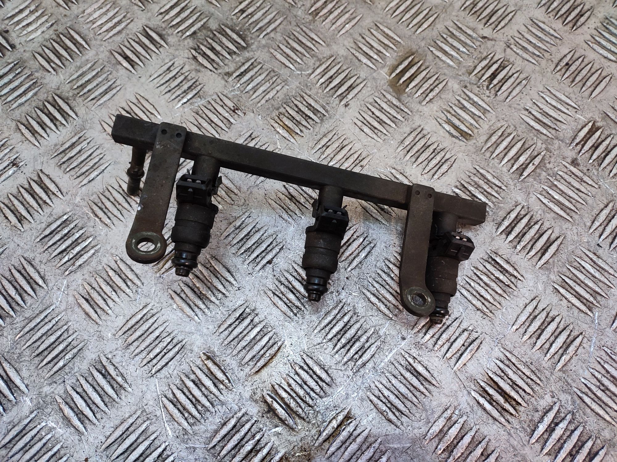 Daewoo Matiz 800 wtrysk wtryski listwa wtryskowa