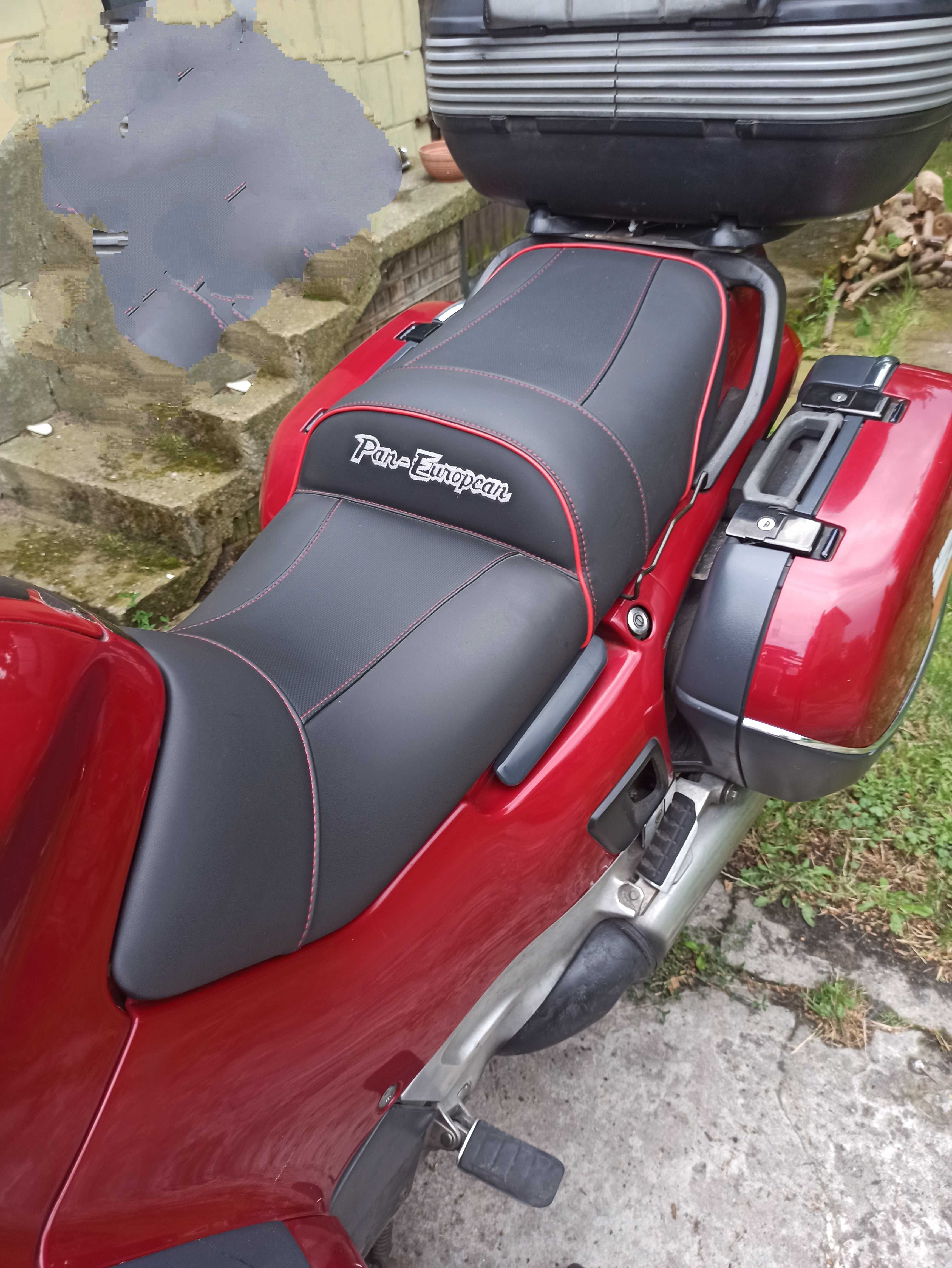 Honda ST 1100 ...