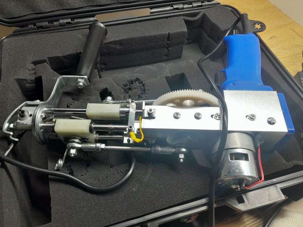 Pistolet do dywanów tuftowania 1400g ryunq 66w