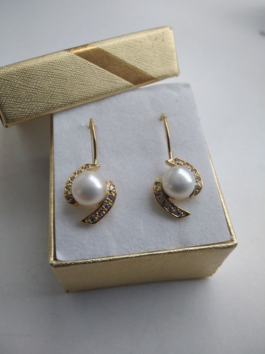 Złote piękne kolczyki z perłami złoto 333   129
