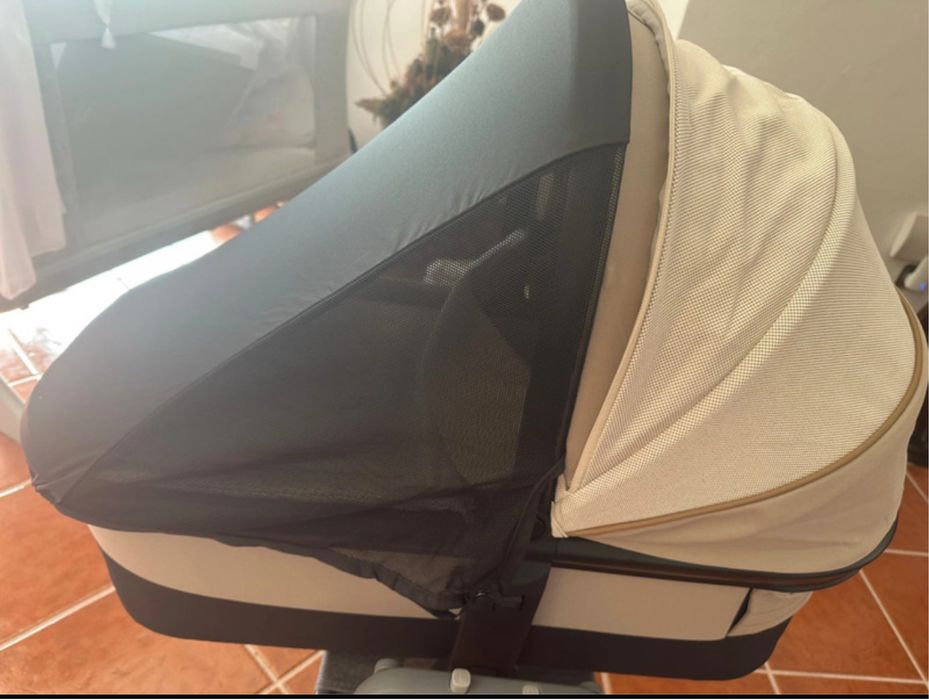 Alcofa Chicco Mysa com Suporte