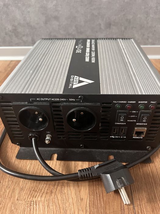 Джерело безперебійного живлення 1200/Інвертор+ Батарея 50А