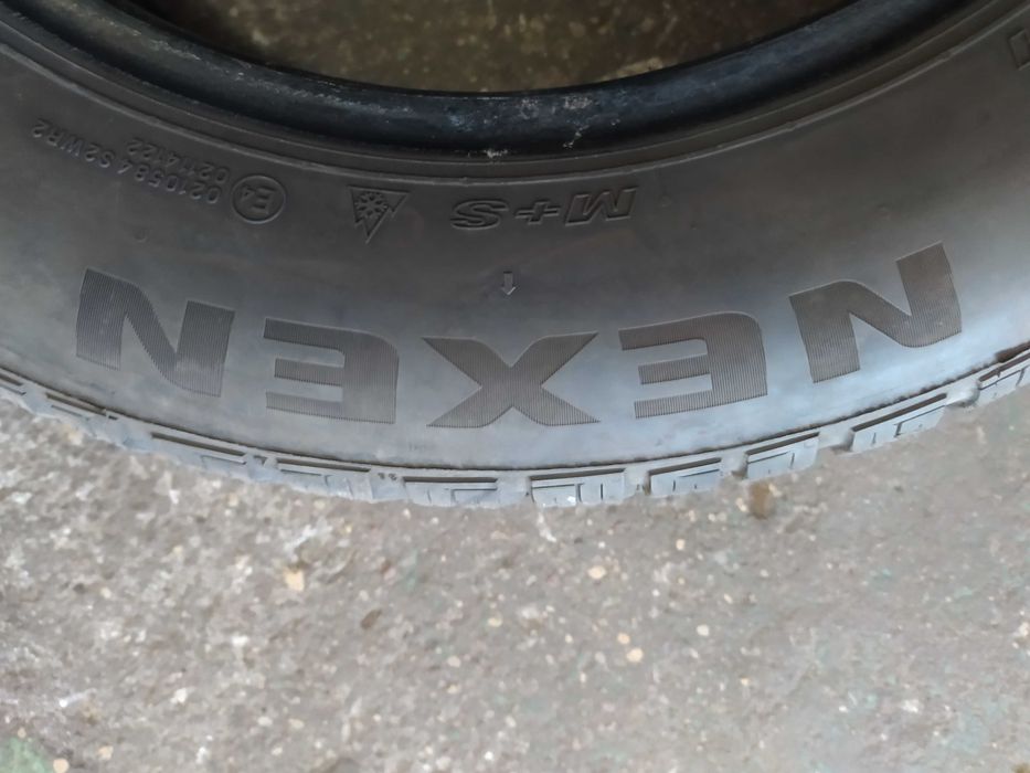 Komplet zimowych opon Nexen WinGuard Snow G3 stan idealny jak nowe