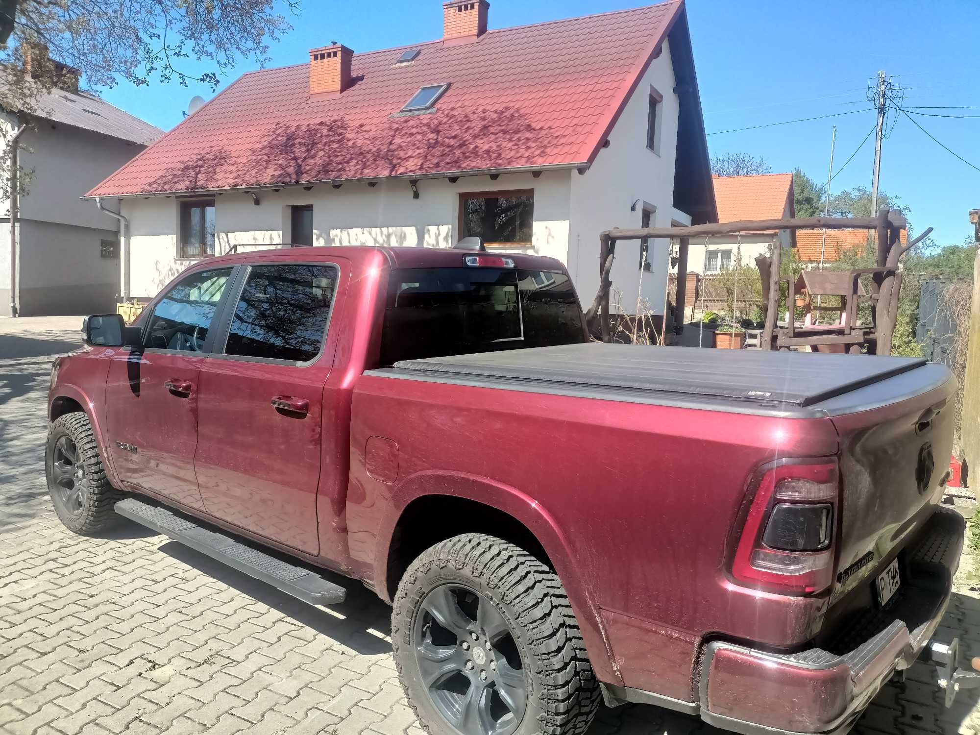 RAM 2019r. Laramie 6 osobowy.