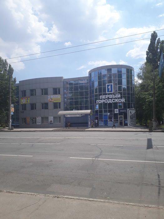 Здається в оренду офісне приміщення 200 м.кв.