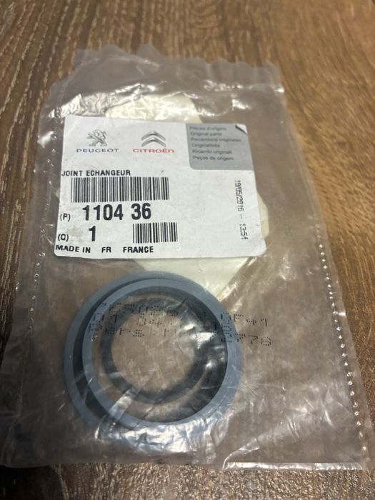 Peugeot/Citroen 110436 прокладки масляного радиатора