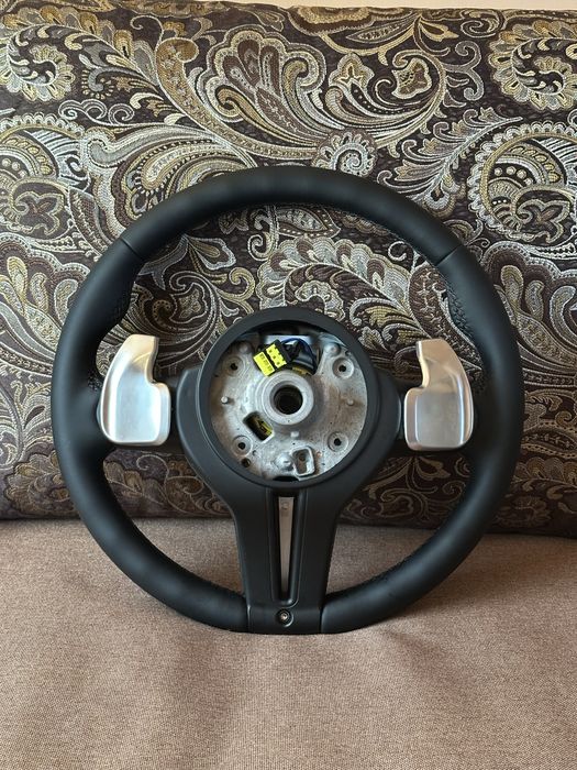 Кермо / Руль BMW M / 3 Пелюстками F-Series / F10 F30 / F15 F34 F25 F20