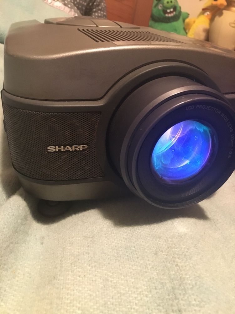 PROJECTOR SHARP - A funcionar em pleno/uso domestico