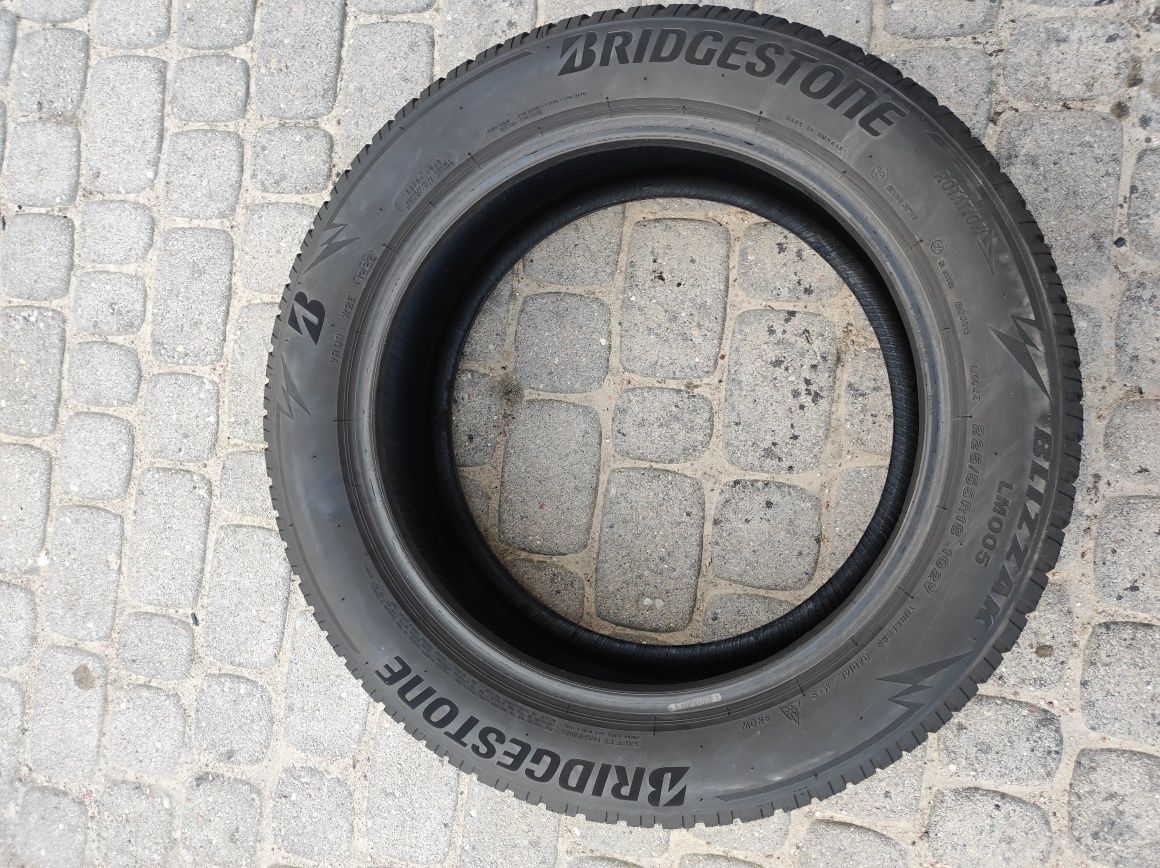 225.55.18 komplet opon zimowych Bridgestone Blizzak LM 005 dot 2022