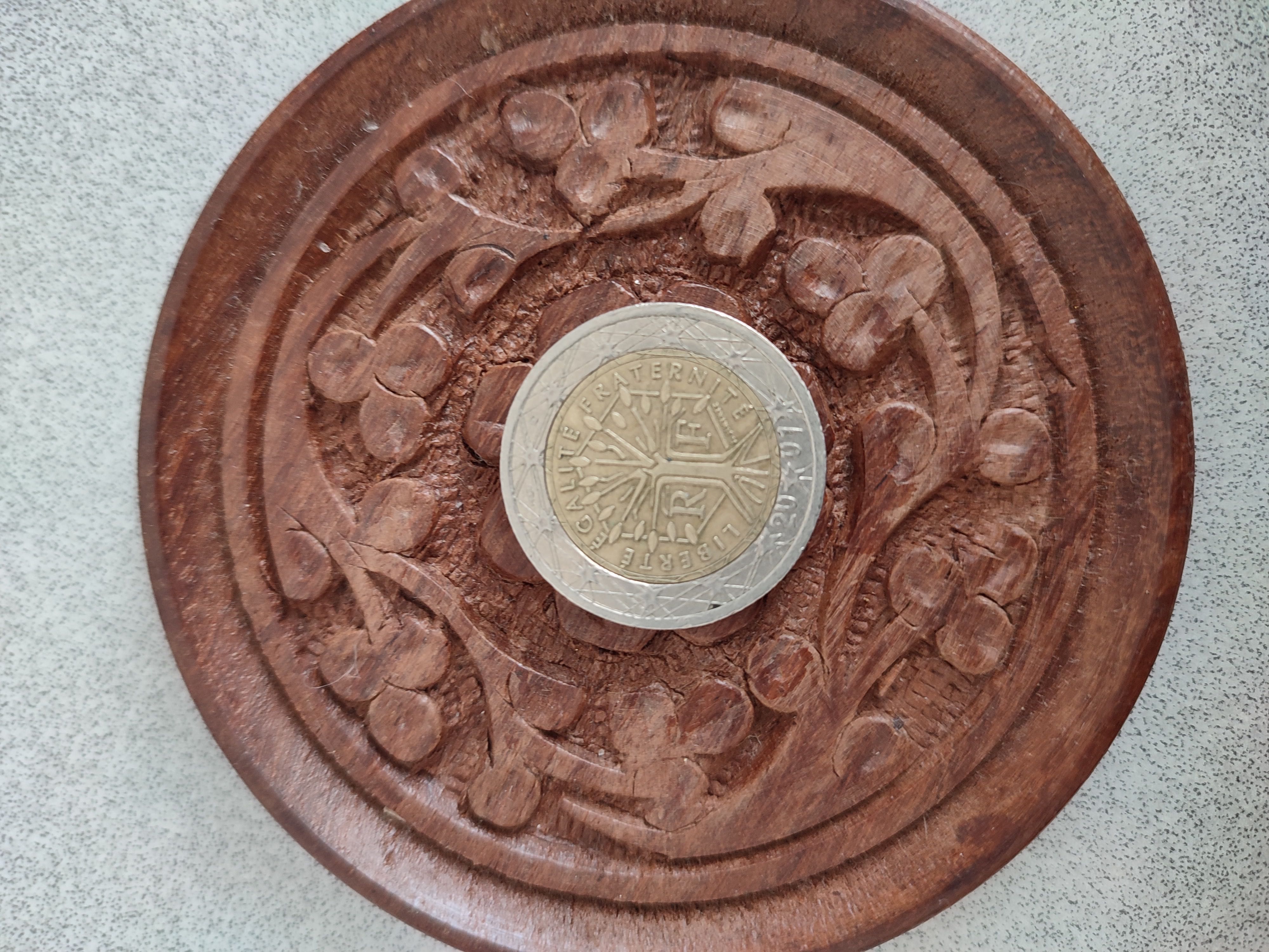 Moeda com erro de cunhagem (2€, moeda rara , Moeda 2001 francesa)