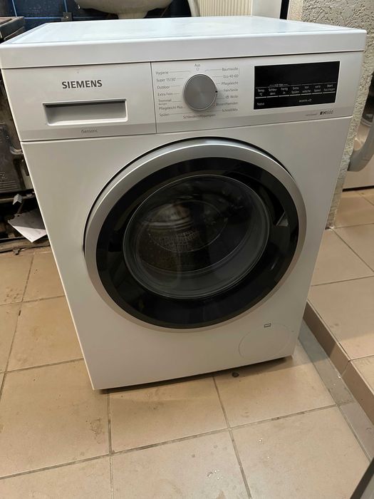 Пральна машина SIEMENS WU14UT28 iQ500  (8 kg, 1400 U/Min., A)