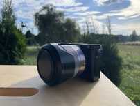 Sony a6000 + zoom 18-55mm + 3 baterie + 13 aplikacji PMCA