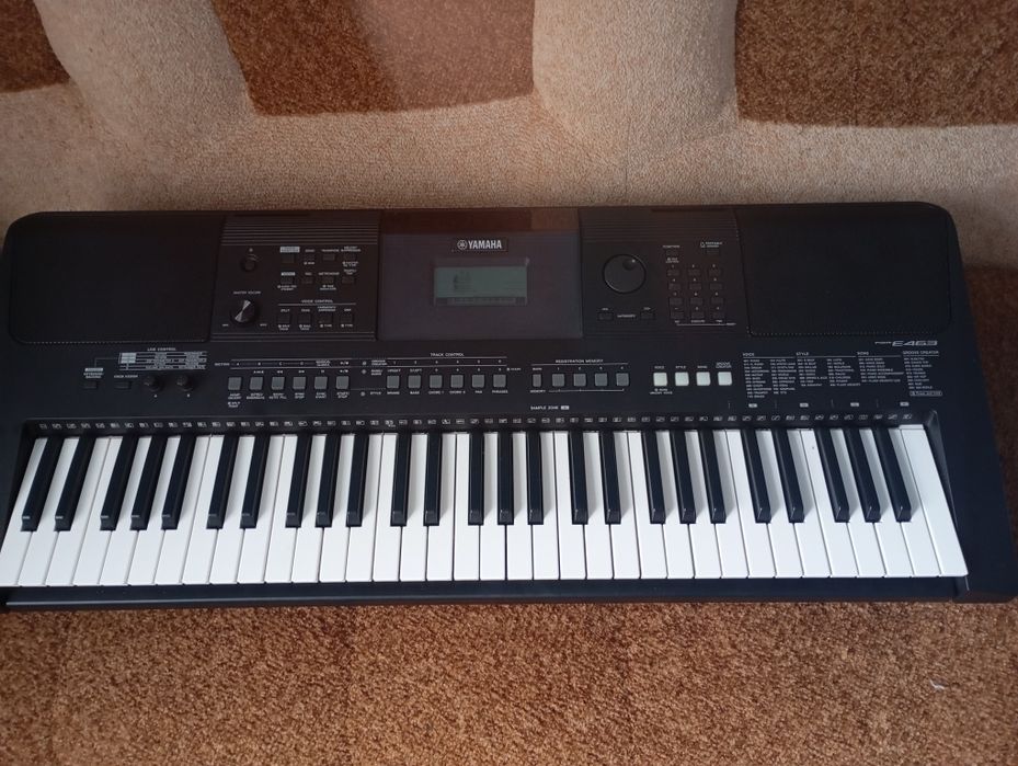 Yamaha PSR e 463