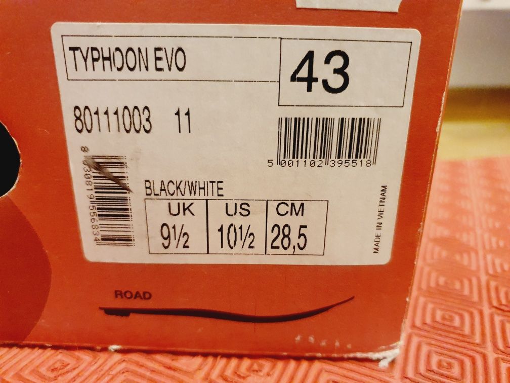 Buty szosowe Northwave TYPHOON EVO Rozmiar 43 karbon