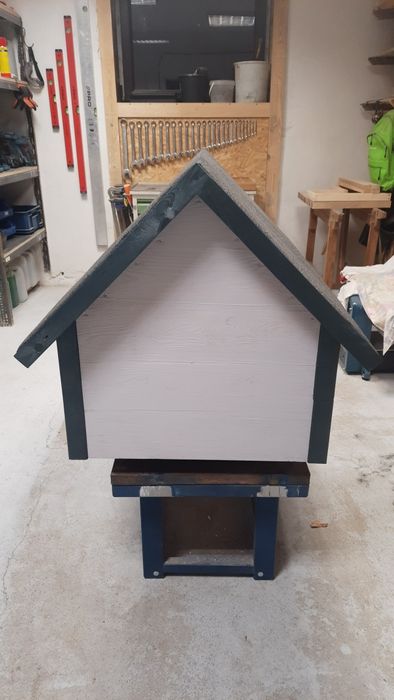 Buda dla małego i średniego pieska