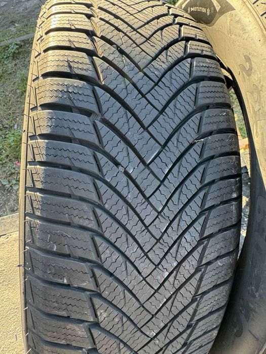 Зимові шини Imperial 225/60 R16