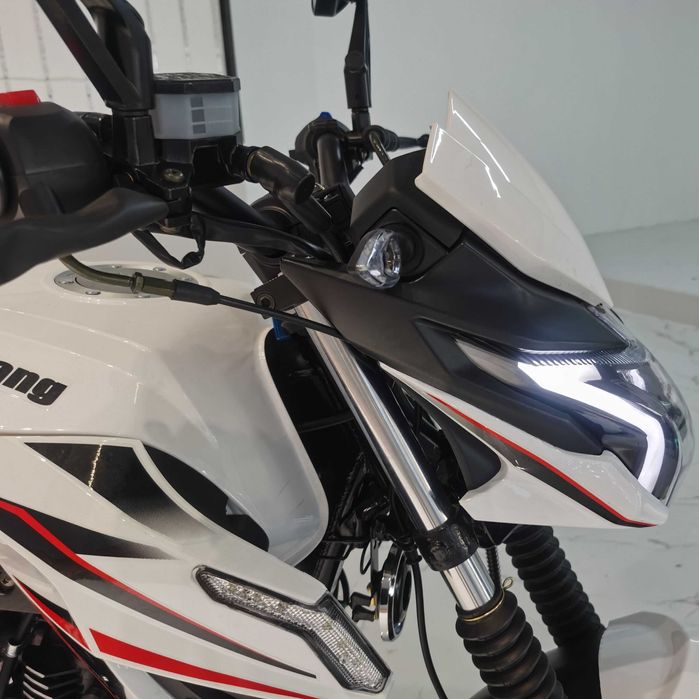 Дорожный мотоцикл Musstang Region MT200 со 200 кубовым мотором