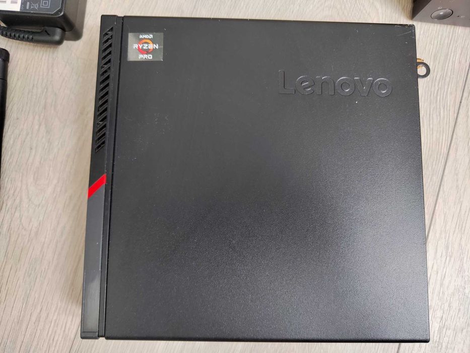 Lenovo M715q Ryzen 5 Pro 2400GE RAM 8GB SSD 256GB Windows 10 Pro