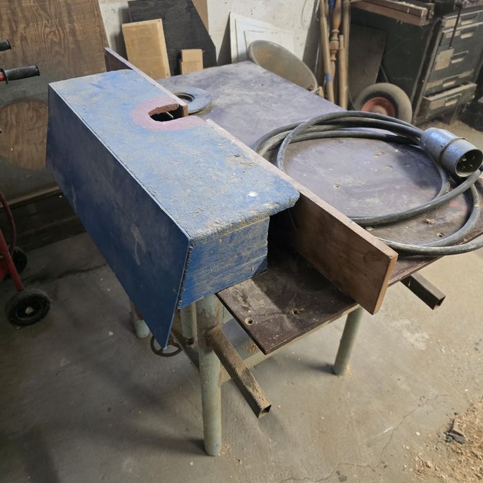 Frezarka do drewna wraz z kpl frezów