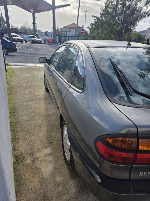 Renault LAGUNA 1.6 99