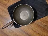NOWA Patelnia WOK 28cm - nieużywana!