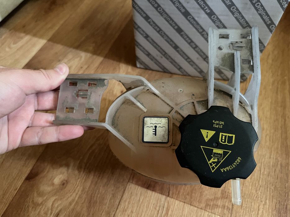 Fiat Tipo 1.4 (2020г) бензин, Бачок охлаждающей жидкости