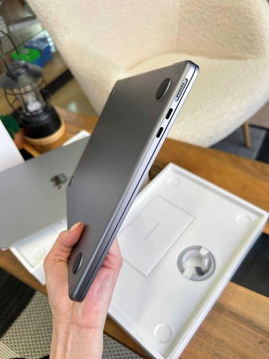 Ноутбук Apple MacBook Air 13 M2 8/256GB Space Gray (MLXW3) 2022