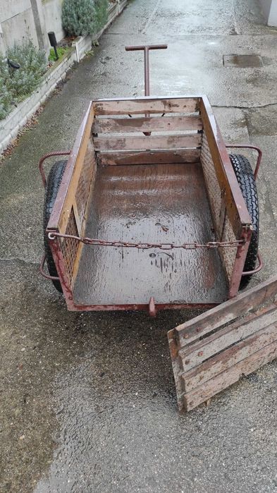 Wózek ogrodowy na kółkach