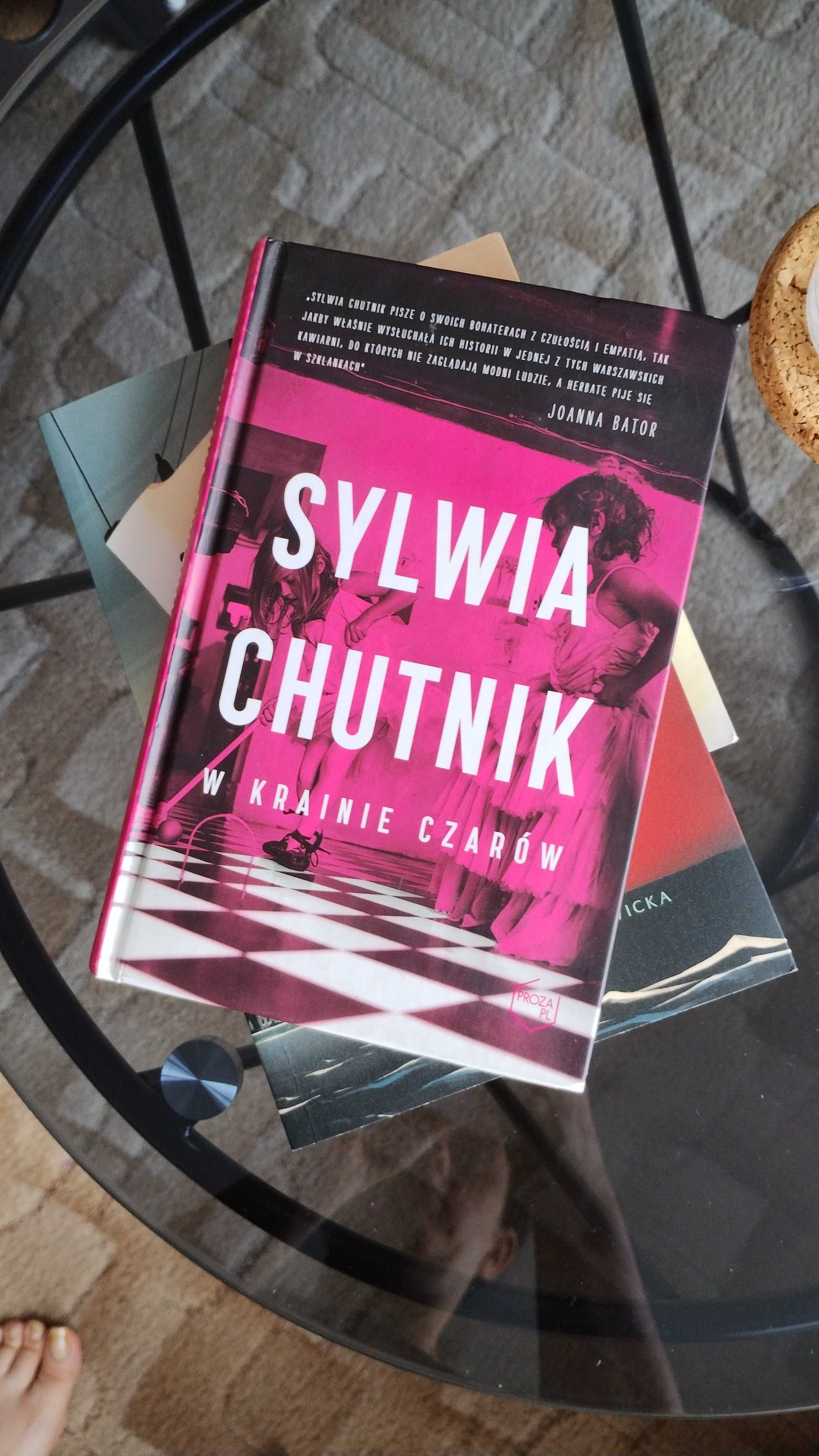 Sylwia Chutnik "W Krainie czarów"